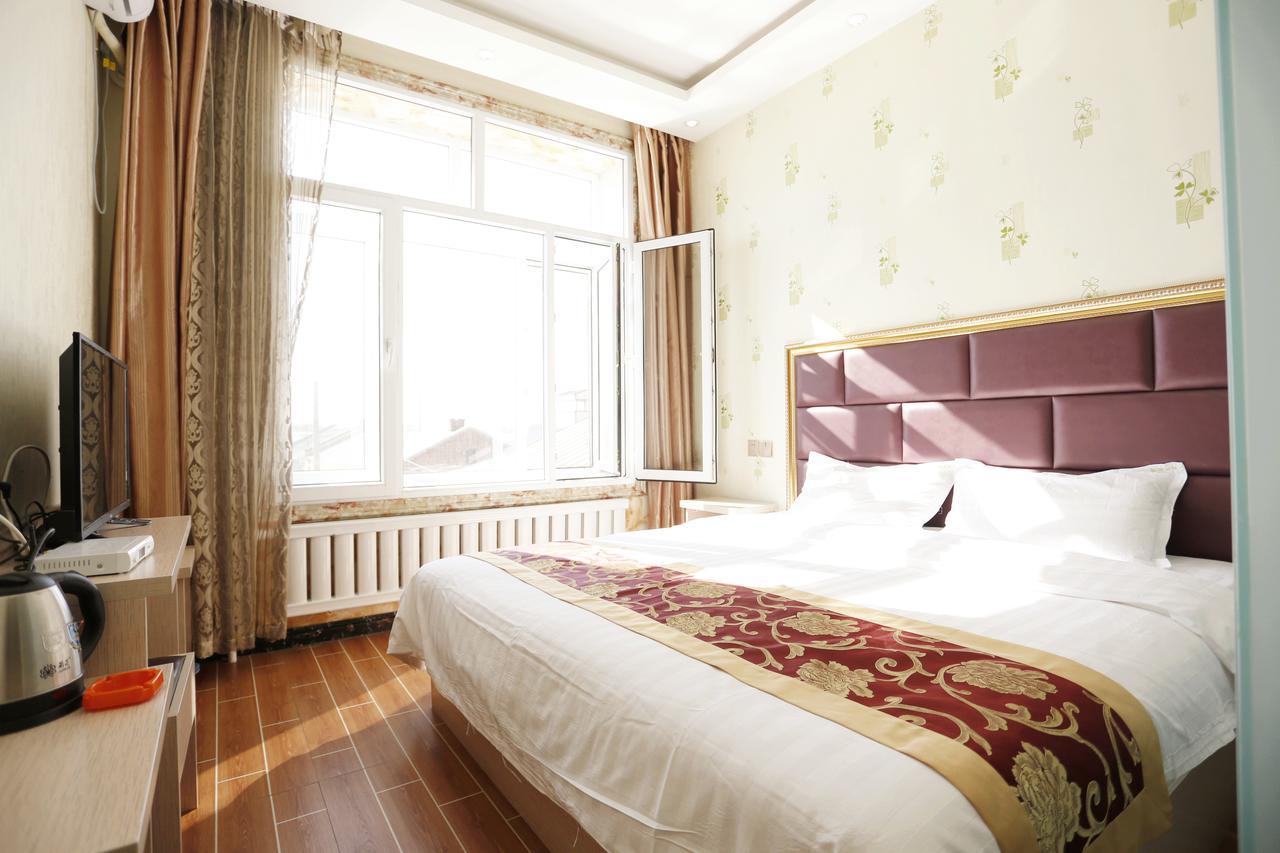 Hotel 哈尔滨机场东方红运宾馆 Zewnętrze zdjęcie