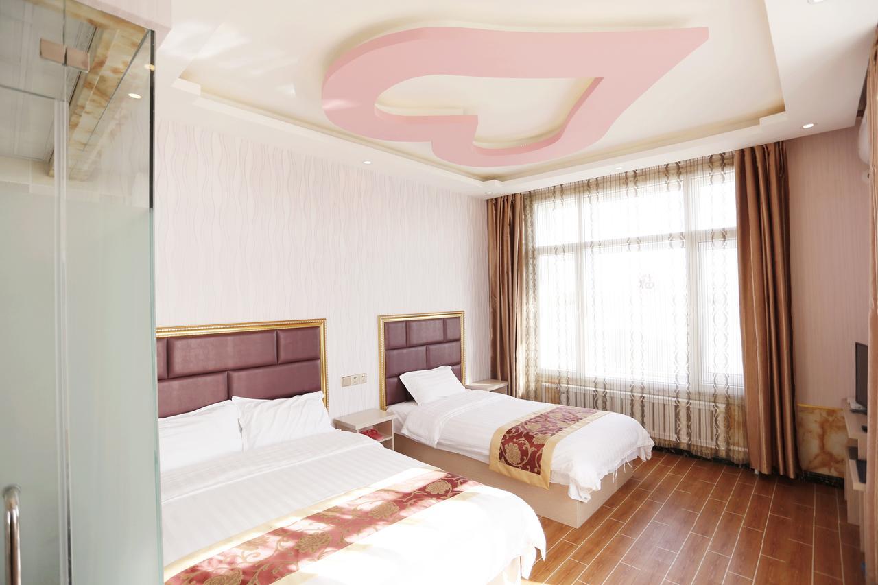 Hotel 哈尔滨机场东方红运宾馆 Zewnętrze zdjęcie